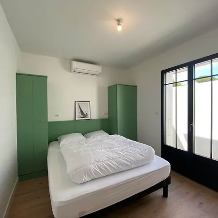 La Alamy Villa